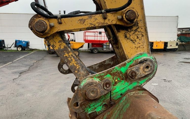 CATERPILLAR 320E  240419