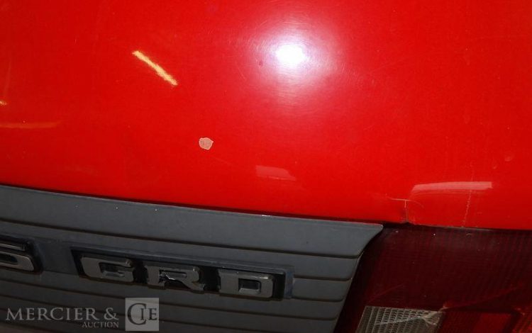 PEUGEOT 205 ROUGE 3803TP30