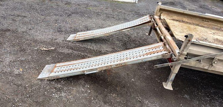 HUBIERE REMORQUE V 3500 TR PORTE ENGIN – 2 ESSIEUX – PTAC 3,5 TONNES –  689CGR59