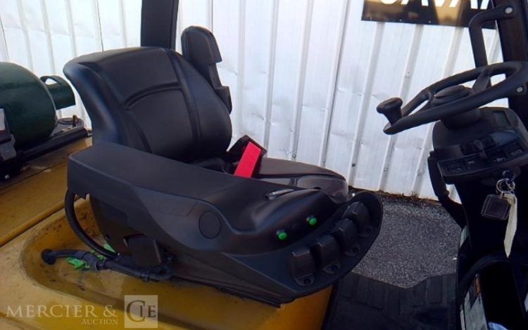 YALE CHARIOT MAT FRONTAL THERMIQUE AVEC PINCE A BALLE GLP25VX 1745H AN2021 JAUNE 7724V