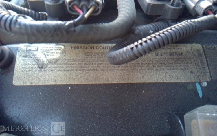 YALE CHARIOT MAT FRONTAL THERMIQUE AVEC PINCE A BALLE GLP25VX 1745H AN2021 JAUNE 7724V