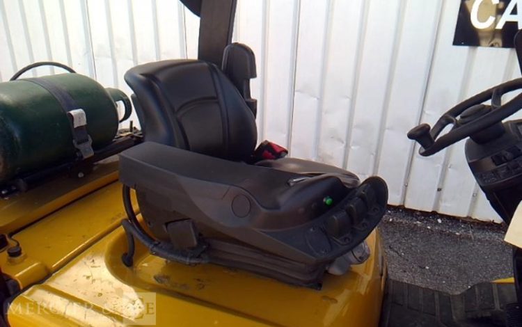 YALE CHARIOT MAT FRONTAL THERMIQUE A GAZ GLP35VX 606H AN2022 JAUNE 8292W