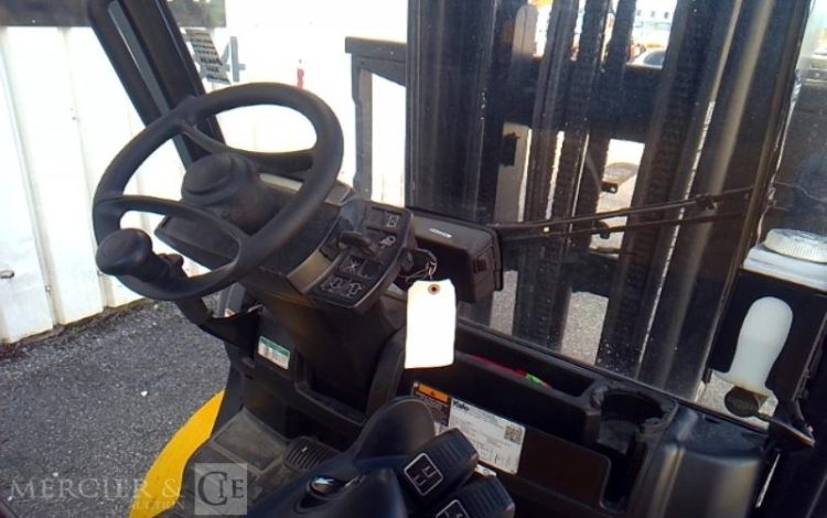 YALE CHARIOT MAT FRONTAL THERMIQUE A GAZ GLP35VX 606H AN2022 JAUNE 8292W