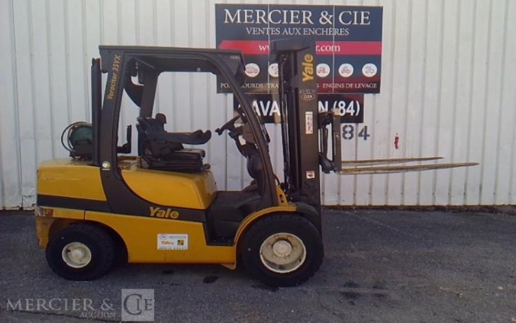 YALE CHARIOT MAT FRONTAL THERMIQUE A GAZ GLP35VX 606H AN2022 JAUNE 8292W