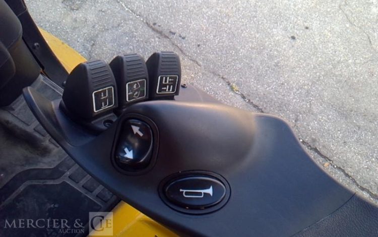 YALE CHARIOT MAT FRONTAL THERMIQUE A GAZ GLP35VX 606H AN2022 JAUNE 8292W