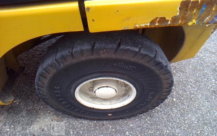 YALE CHARIOT MAT FRONTAL THERMIQUE A GAZ GLP35VX 606H AN2022 JAUNE 8292W