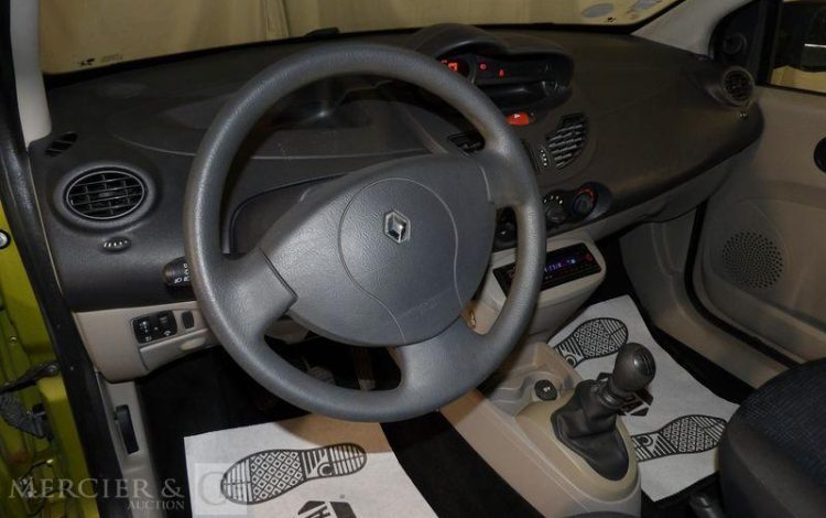RENAULT TWINGO 1.2 75CH AUTHENTIQUE VERT AN-352-QH