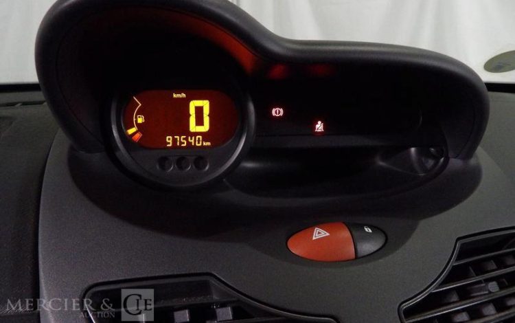 RENAULT TWINGO 1.2 75CH AUTHENTIQUE VERT AN-352-QH