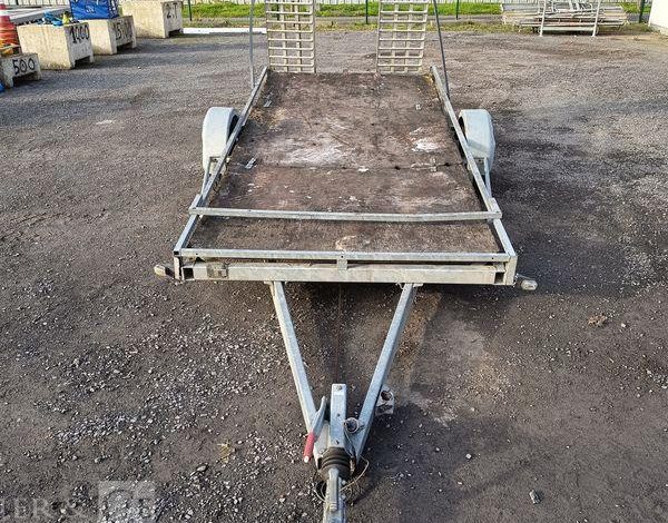 UFAC REMORQUE PLATEAU – 1 ESSIEU – PTAC : 750 KGS – ANNEE 2010  AP-335-PQ