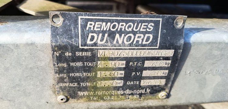 UFAC REMORQUE PLATEAU – 1 ESSIEU – PTAC : 750 KGS – ANNEE 2010  AP-335-PQ