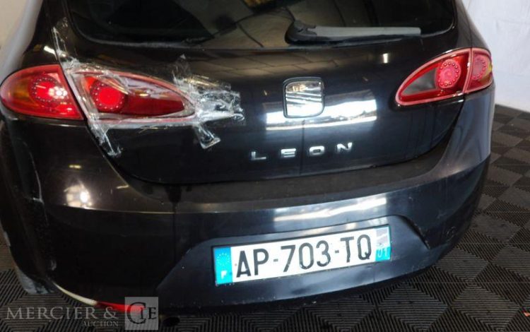 SEAT LEON 1.9 TDI 105 REFERENCE NOIR AP-703-TQ