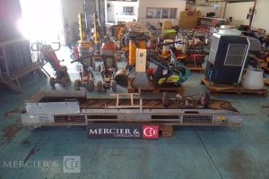 GENERIQUE BANDE TRANSPORTEUSE 3M 73KG
 ALU BAN010307