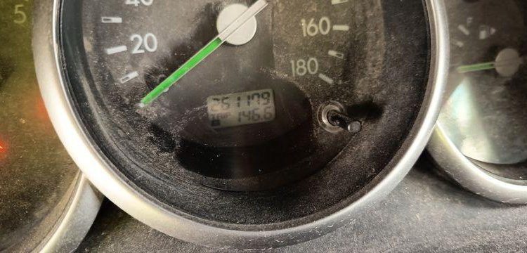 MAZDA BT50 PICKUP 2.5 MRZ-CD 4×4  DOUBLE CABINE 143CV – DIESEL 261179 KMS – ANNEE 2007 GRIS BV-889-SW