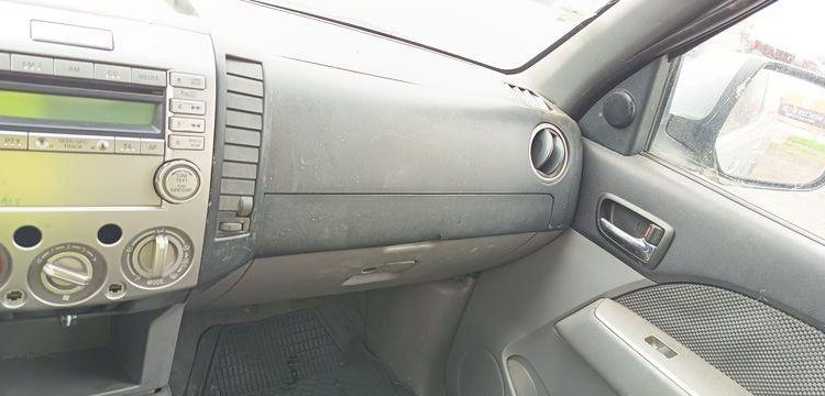 MAZDA BT50 PICKUP 2.5 MRZ-CD 4×4  DOUBLE CABINE 143CV – DIESEL 261179 KMS – ANNEE 2007 GRIS BV-889-SW