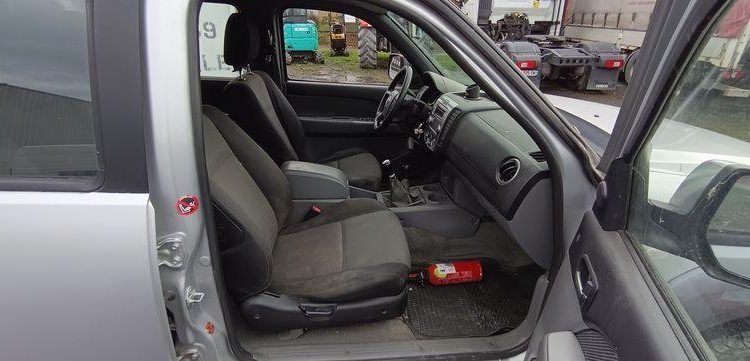 MAZDA BT50 PICKUP 2.5 MRZ-CD 4×4  DOUBLE CABINE 143CV – DIESEL 261179 KMS – ANNEE 2007 GRIS BV-889-SW