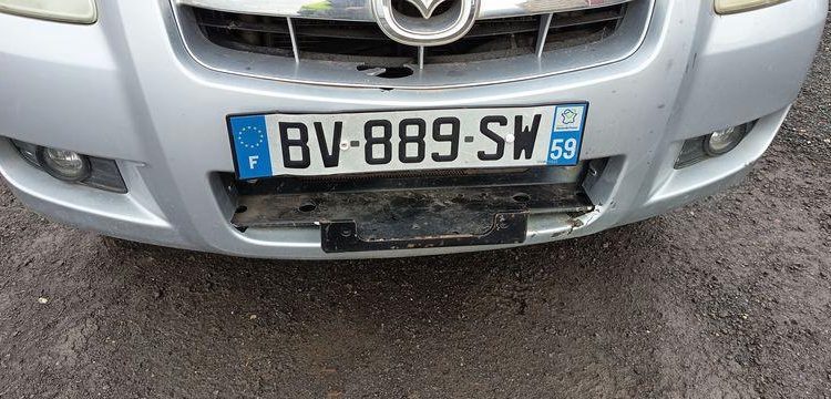 MAZDA BT50 PICKUP 2.5 MRZ-CD 4×4  DOUBLE CABINE 143CV – DIESEL 261179 KMS – ANNEE 2007 GRIS BV-889-SW