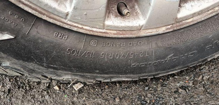 MAZDA BT50 PICKUP 2.5 MRZ-CD 4×4  DOUBLE CABINE 143CV – DIESEL 261179 KMS – ANNEE 2007 GRIS BV-889-SW