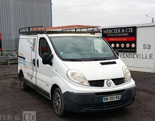 RENAULT TRAFIC II FOURGON PHASE 2 L1H1 1000kg 2.0 DCi 16V FAP 115 CV – DIESEL – AN 2011 BLANC BW-391-RA