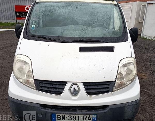 RENAULT TRAFIC II FOURGON PHASE 2 L1H1 1000kg 2.0 DCi 16V FAP 115 CV – DIESEL – AN 2011 BLANC BW-391-RA