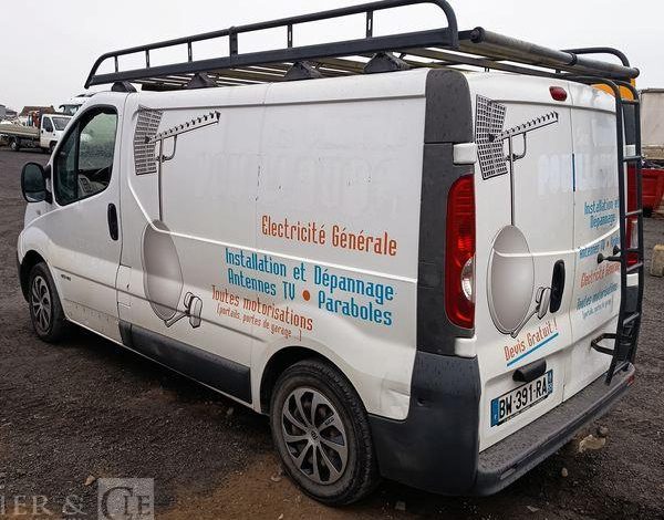 RENAULT TRAFIC II FOURGON PHASE 2 L1H1 1000kg 2.0 DCi 16V FAP 115 CV – DIESEL – AN 2011 BLANC BW-391-RA