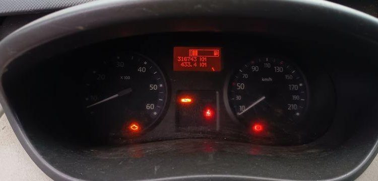 RENAULT TRAFIC II FOURGON PHASE 2 L1H1 1000kg 2.0 DCi 16V FAP 115 CV – DIESEL – AN 2011 BLANC BW-391-RA