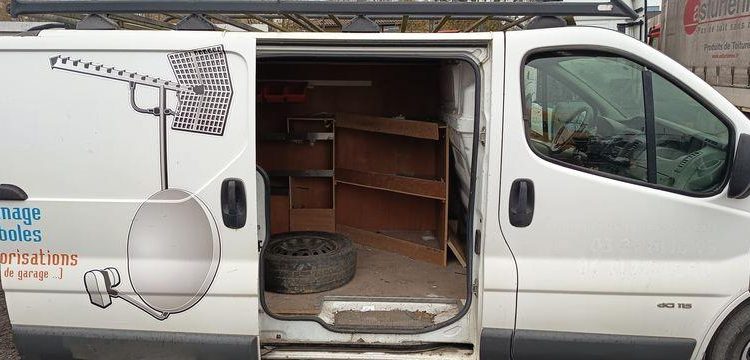 RENAULT TRAFIC II FOURGON PHASE 2 L1H1 1000kg 2.0 DCi 16V FAP 115 CV – DIESEL – AN 2011 BLANC BW-391-RA