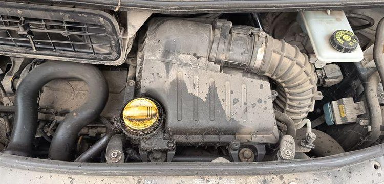 RENAULT TRAFIC II FOURGON PHASE 2 L1H1 1000kg 2.0 DCi 16V FAP 115 CV – DIESEL – AN 2011 BLANC BW-391-RA