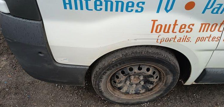 RENAULT TRAFIC II FOURGON PHASE 2 L1H1 1000kg 2.0 DCi 16V FAP 115 CV – DIESEL – AN 2011 BLANC BW-391-RA