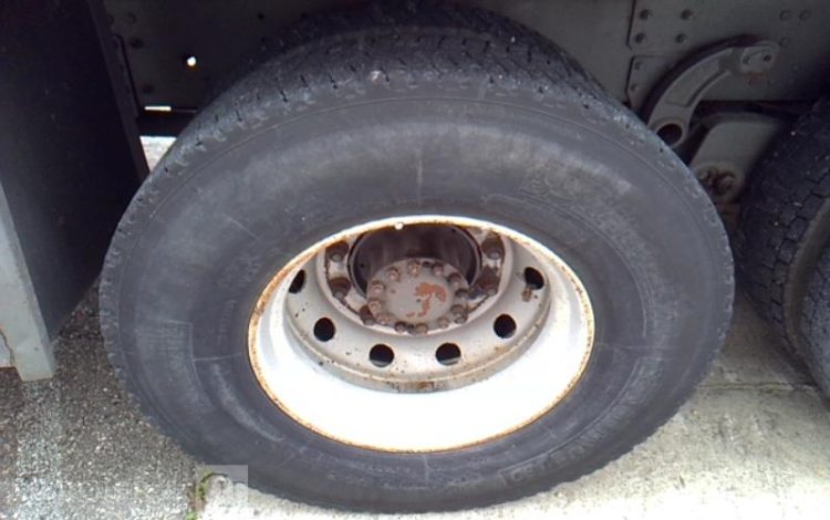 VOLVO CAMION FH12 PLATEAU GRUE 6X4  PTAC 26T JAUNE CA-695-QM