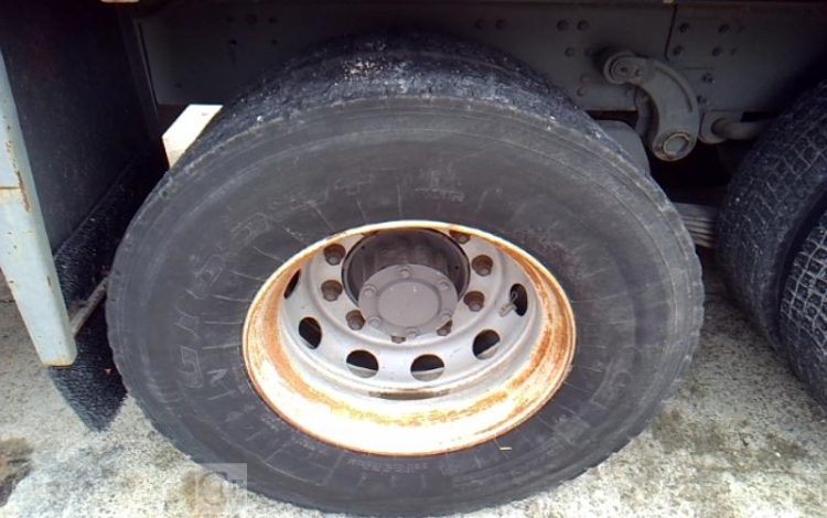 VOLVO CAMION FH12 PLATEAU GRUE 6X4  PTAC 26T JAUNE CA-695-QM