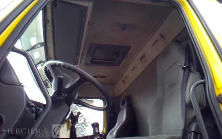 VOLVO CAMION FH12 PLATEAU GRUE 6X4  PTAC 26T JAUNE CA-695-QM