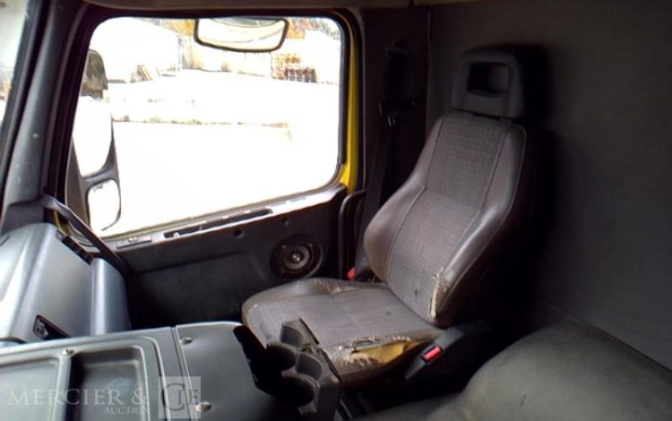 VOLVO CAMION FH12 PLATEAU GRUE 6X4  PTAC 26T JAUNE CA-695-QM