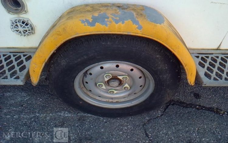 CNSE ABRI CHANTIER 9M2 ISOLE + WC  CF-798-PH