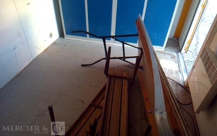 CNSE ABRI CHANTIER 9M2 ISOLE + WC  CF-798-PH