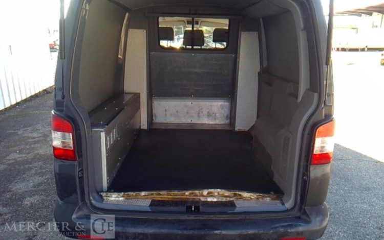 VOLKSWAGEN TRANSPORTER  CG-344-LQ