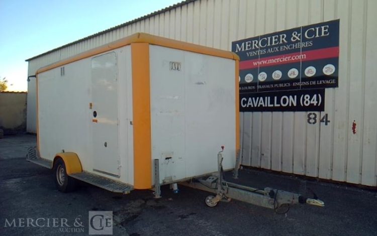 CNSE ABRI CHANTIER 9M2 ISOLE + WC  CL-533-SG