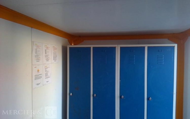 CNSE ABRI CHANTIER 9M2 ISOLE + WC  CL-533-SG