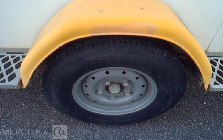 CNSE ABRI CHANTIER 9M2 ISOLE + WC  CL-533-SG