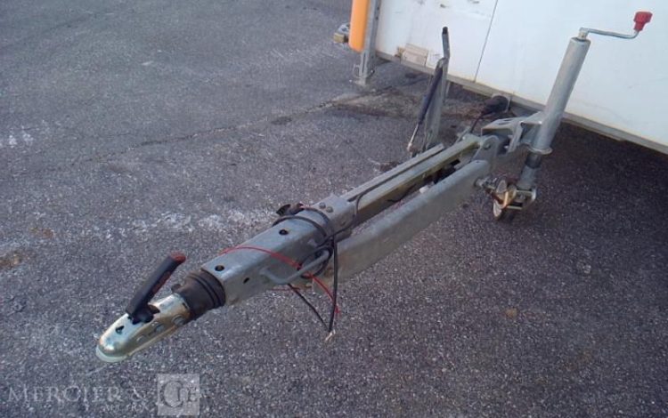 CNSE ABRI CHANTIER 9M2 ISOLE + WC  CL-533-SG