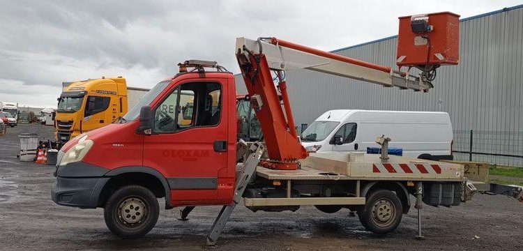 IVECO NACELLE 16M SUR VL LEGER  DC-140-XR