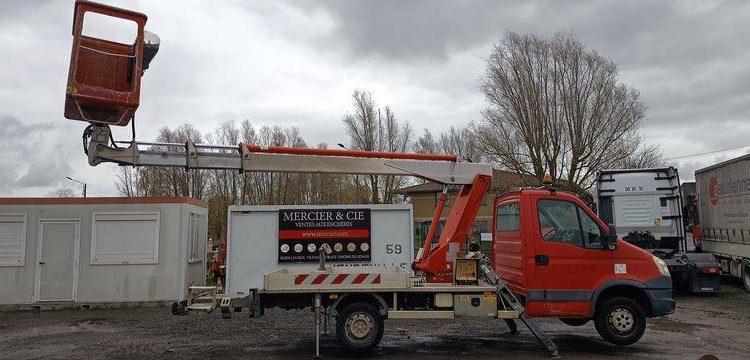 IVECO NACELLE 16M SUR VL LEGER  DC-140-XR