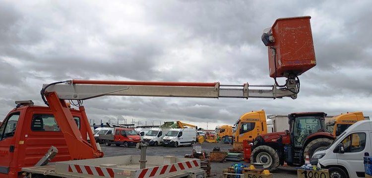 IVECO NACELLE 16M SUR VL LEGER  DC-140-XR