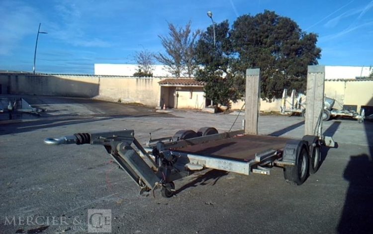 HUBIERE REMORQUE PORTE ENGIN 3T5  DE-797-NY