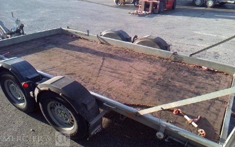 HUBIERE REMORQUE PORTE ENGIN 3T5  DE-797-NY