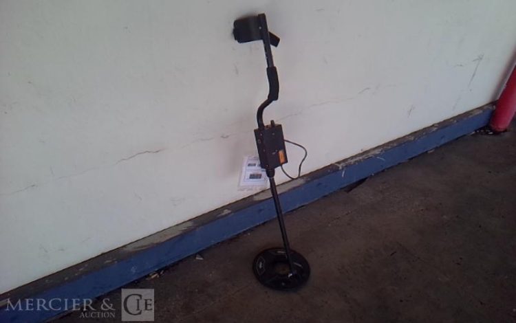 DETECTEUR TOUS METAUX  DET010216