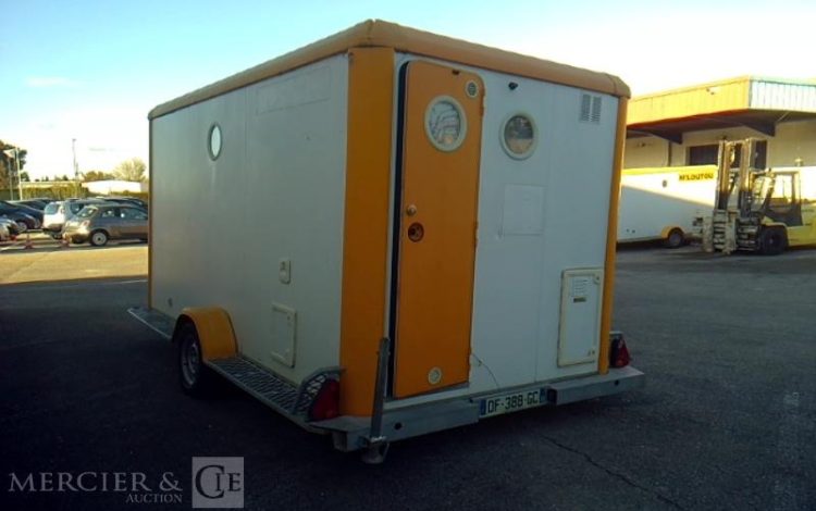 CNSE ABRI CHANTIER 9M2 ISOLE + WC  DF-388-GC