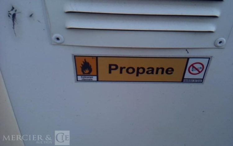 CNSE ABRI CHANTIER 9M2 ISOLE + WC  DF-388-GC