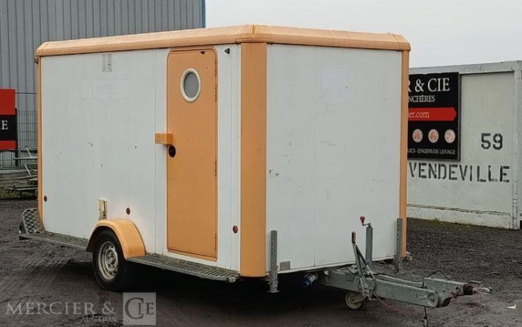 CNSE ABRI CHANTIER 9M2 ISOLE + WC  DP-304-BA