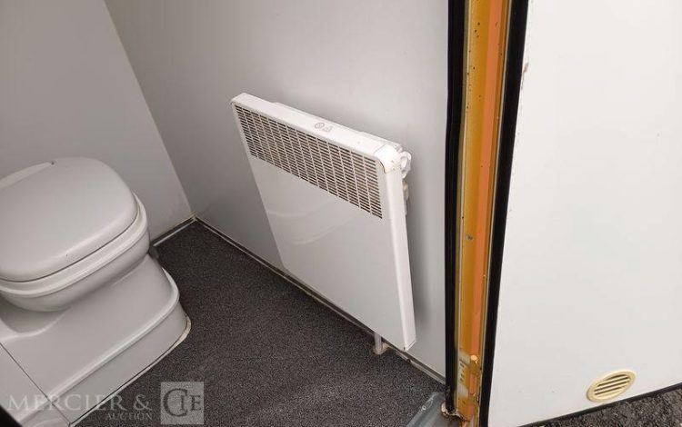 CNSE ABRI CHANTIER 9M2 ISOLE + WC  DP-304-BA