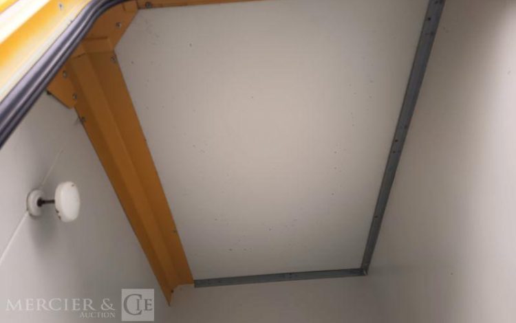 CNSE ABRI CHANTIER 9M2 ISOLE + WC  DP-304-BA